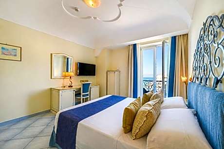 Standard Triple Room with Balcony