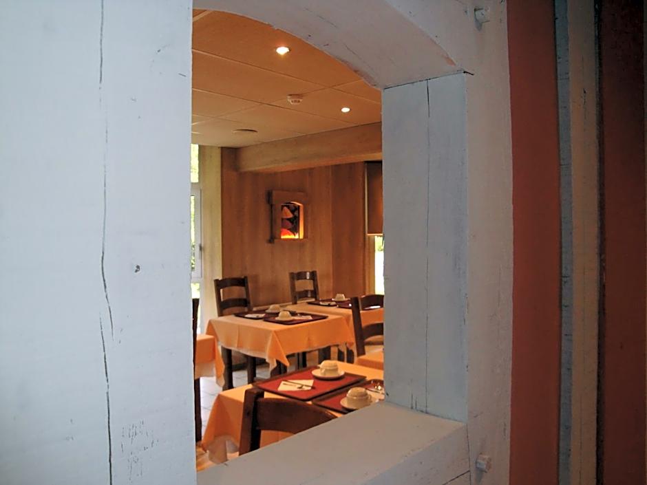 Fasthôtel Pont-Audemer -LE DRAKKAR -un hôtel FH Confort