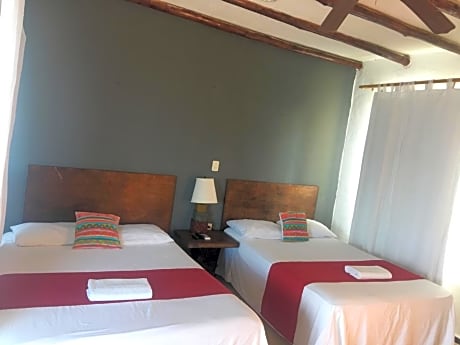Quadruple Room with Sea View