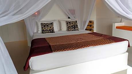 One Bedroom Sea View Villa
