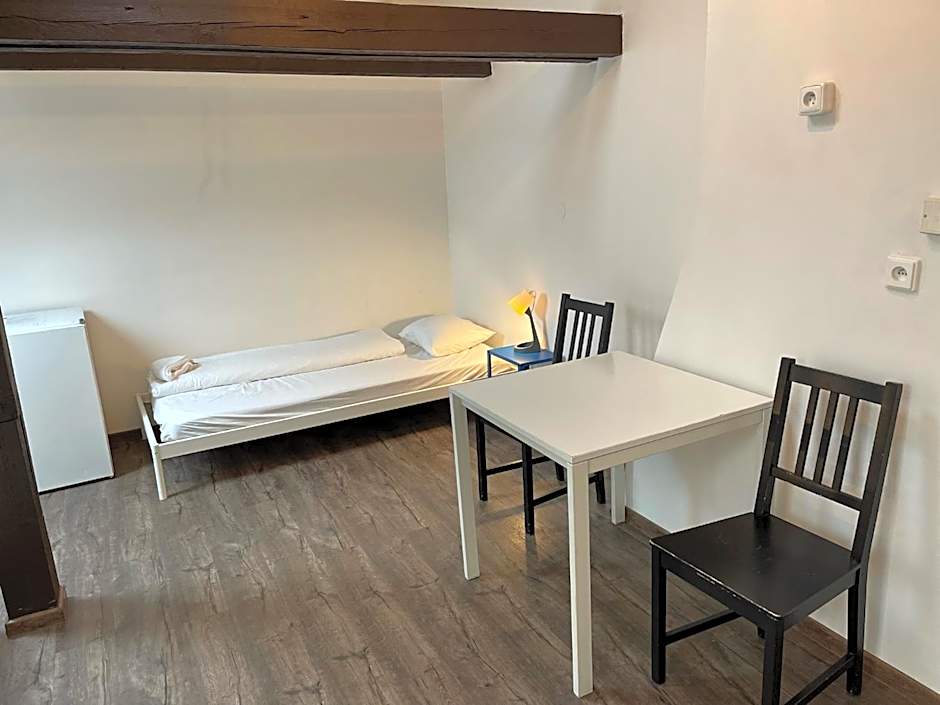 Clown and Bard Hostel