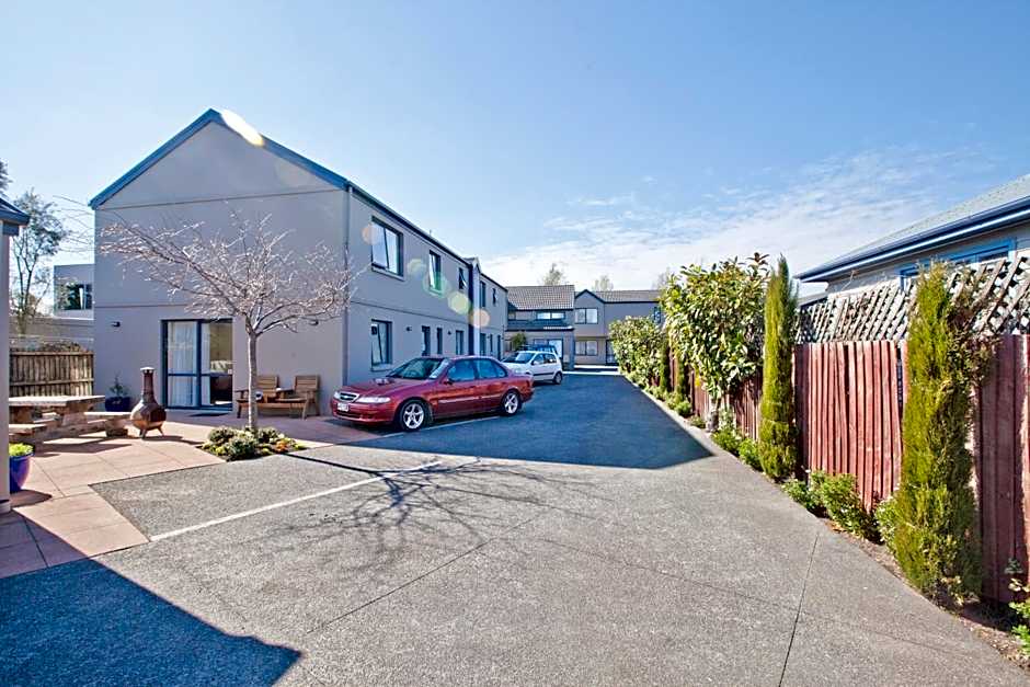 298 Westside Motor Lodge