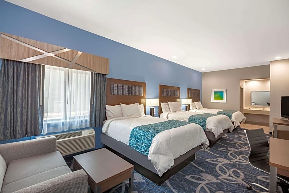 Baymont Inn & Suites Houston Hobby Airport