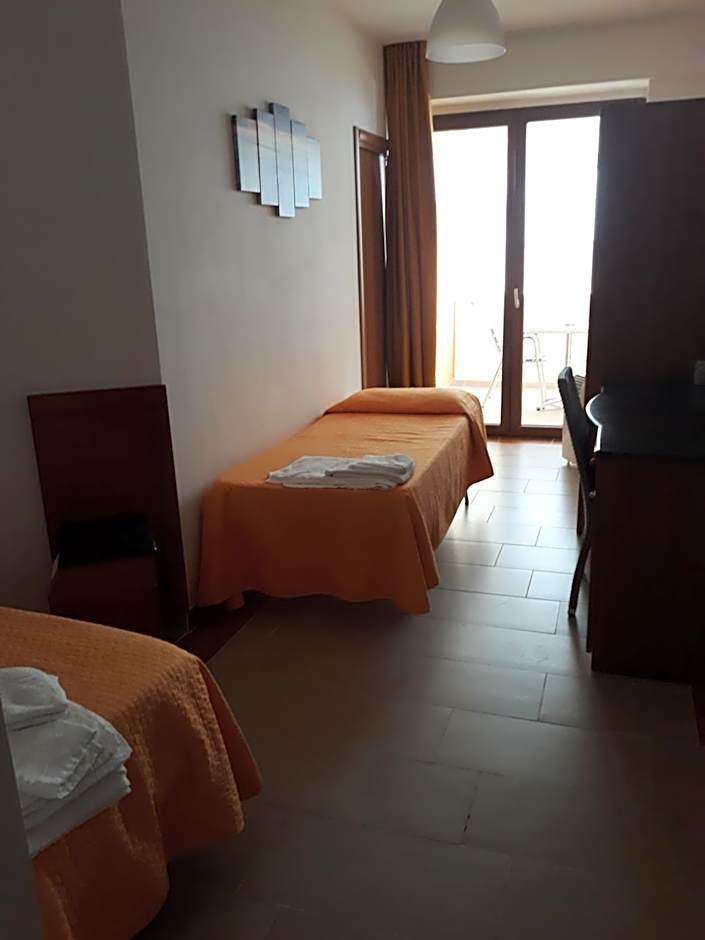 B&B Palazzo Manfredi Vieste, Fronte mare con Parcheggio