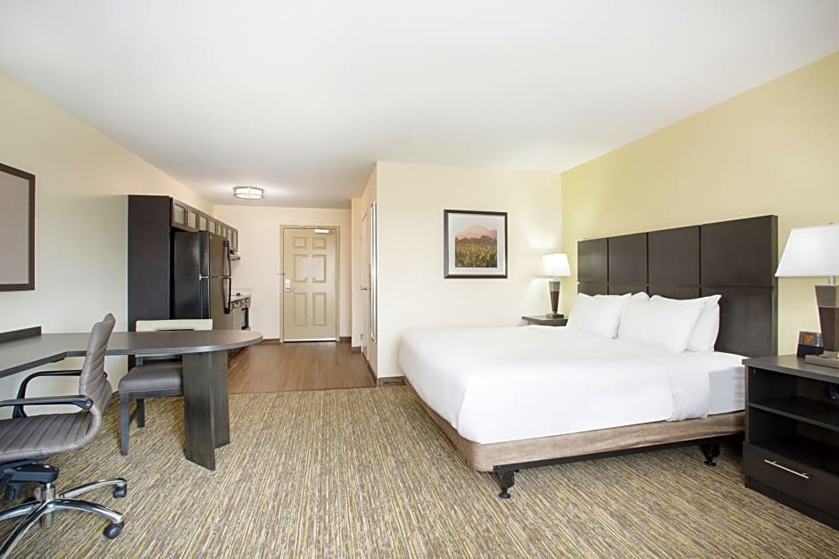 Candlewood Suites Longmont, an IHG Hotel