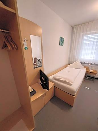 Economy Single Room