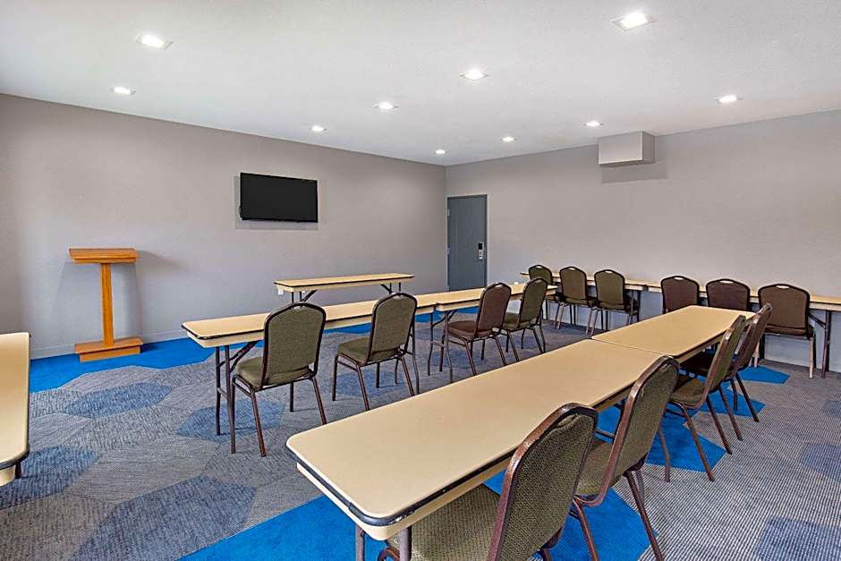 Microtel Inn & Suites By Wyndham Manchester