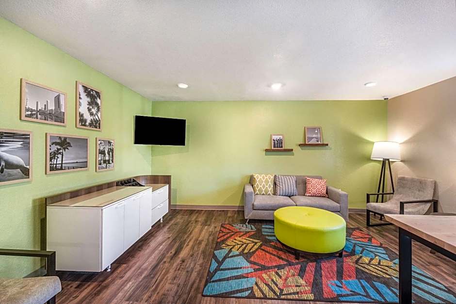 WoodSpring Suites Bradenton