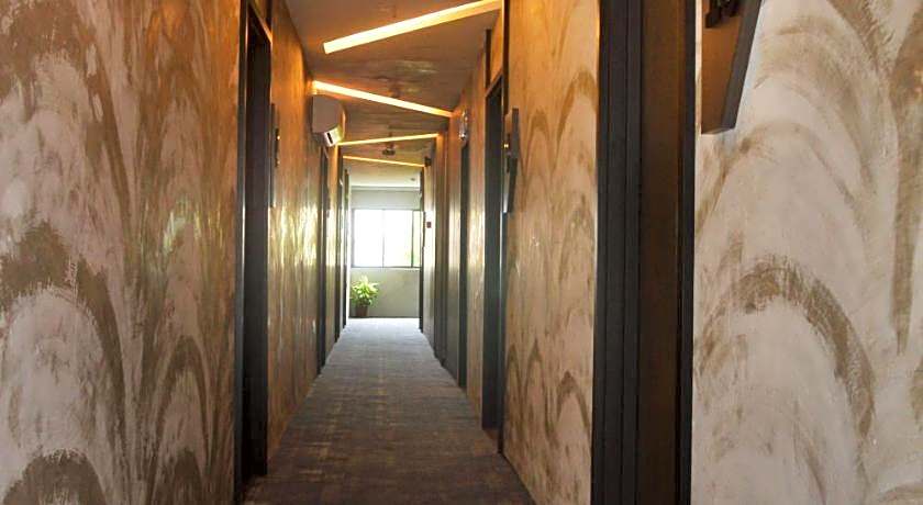 De Luna Hotel Sri Petaling