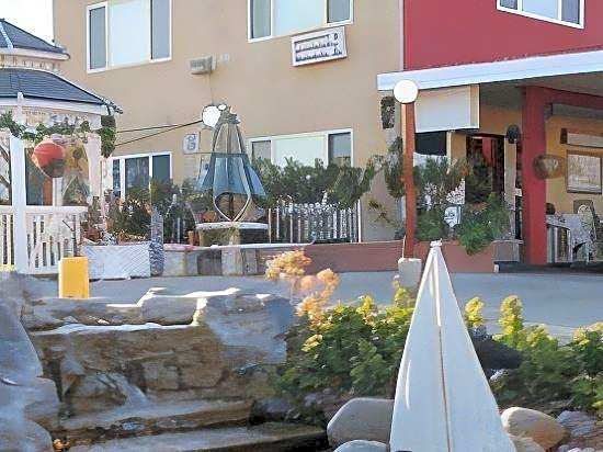 Travel Inn and Suites