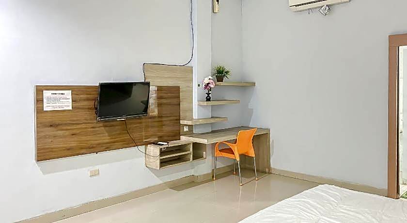 RedDoorz near Mitra Plaza Kota Banjarmasin