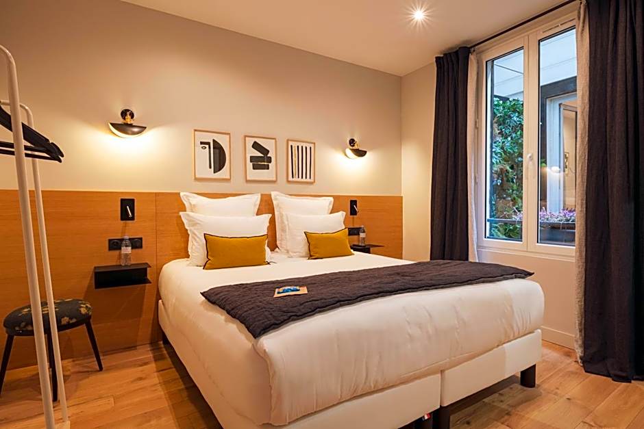 Tinah Paris, Champs Elysées