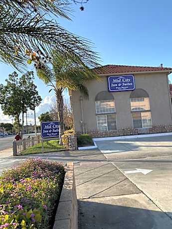 Mid City Inn & Suites Pico Rivera