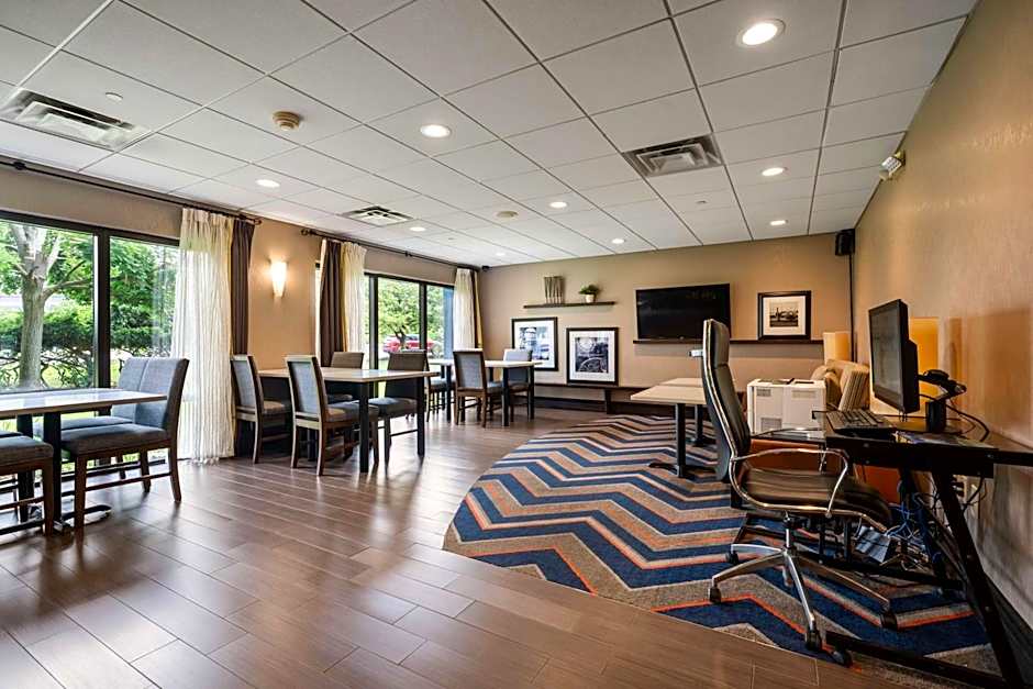 Hampton Inn By Hilton Ridgefield Park