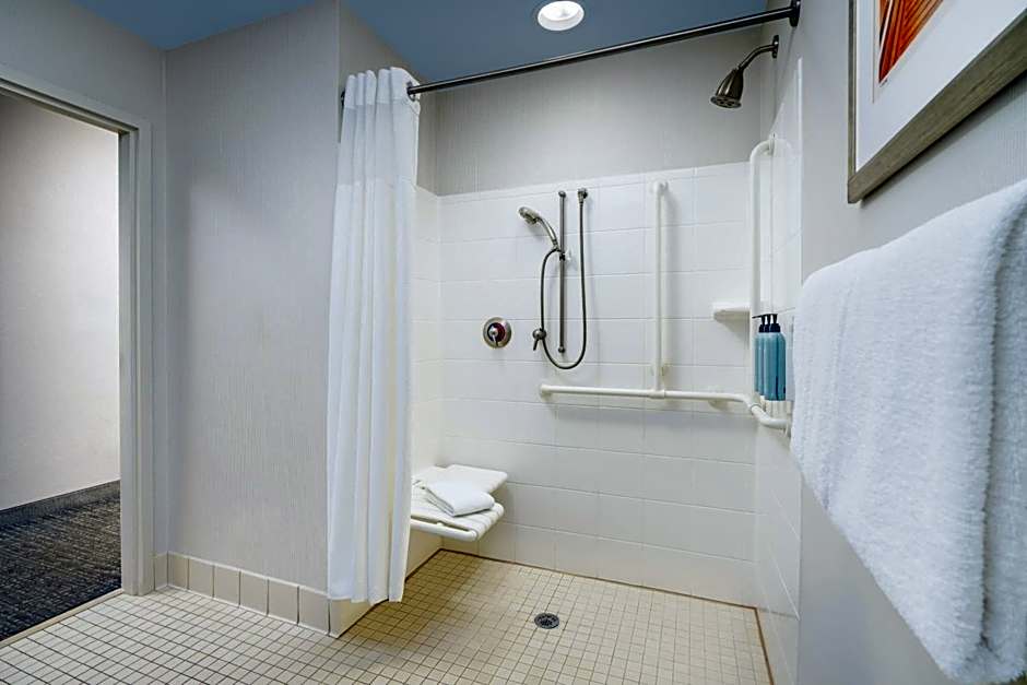 Courtyard by Marriott Stuart