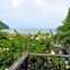 Brassiere Beach Hotel