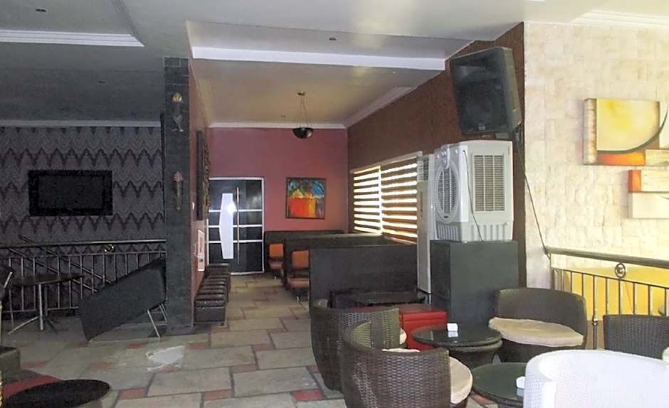 Beverly Heels Hotels