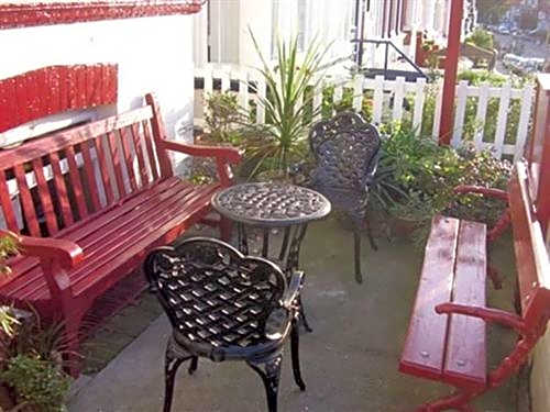 The Meltham Guesthouse