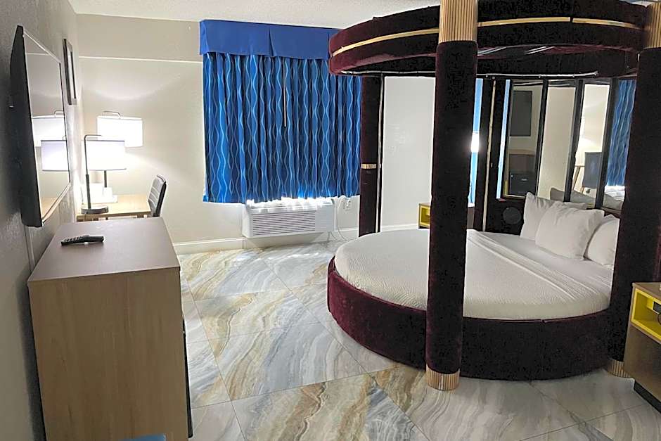 Days Inn by Wyndham Jersey City