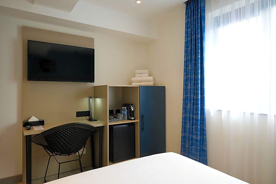 Spark by Hilton Luton