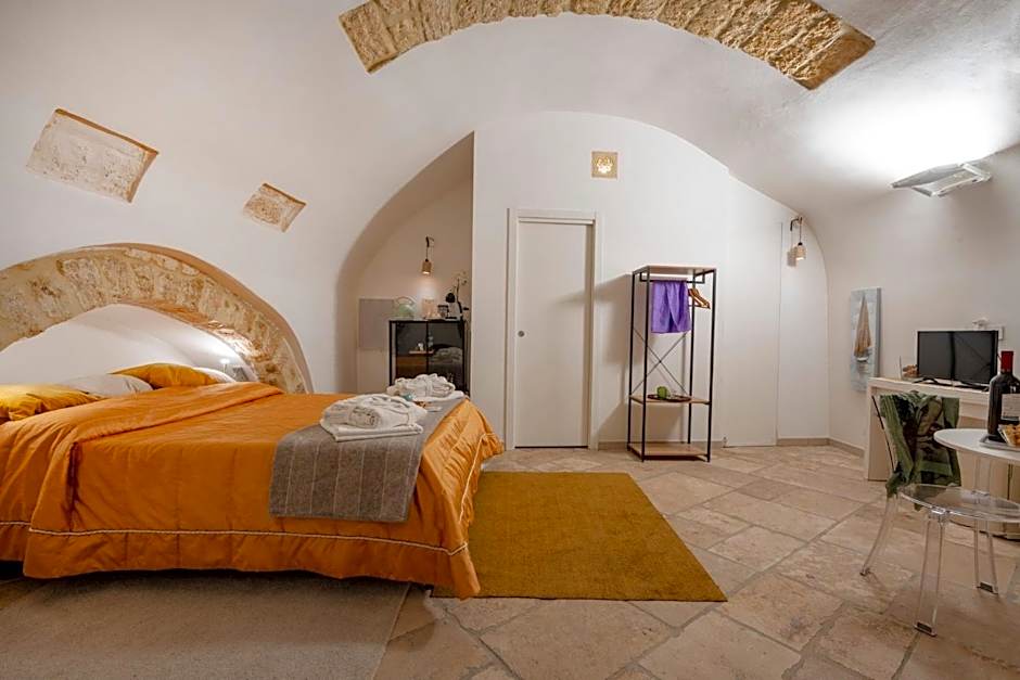 GuestHost - Number 12 Luxury Room