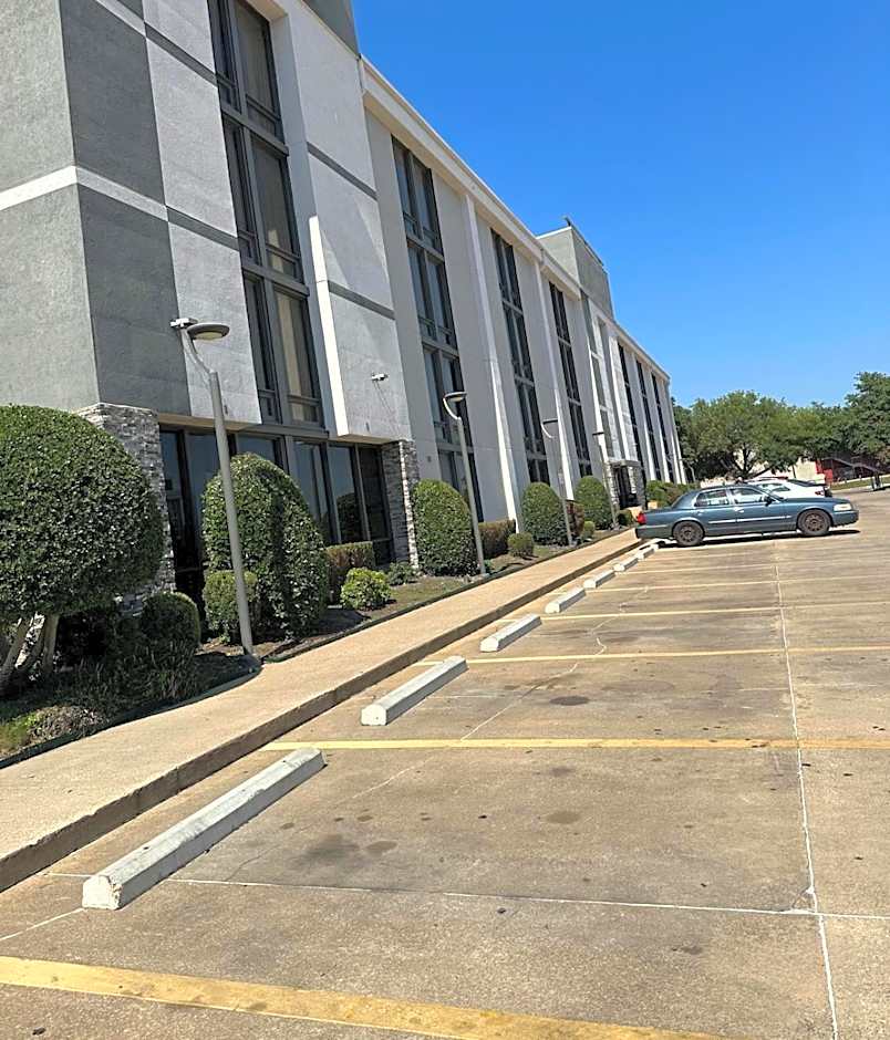 Comfort Inn Dallas North Love Field Airport