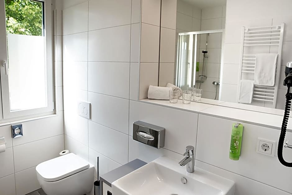 JUFA Hotel Garni Stubenberg am See