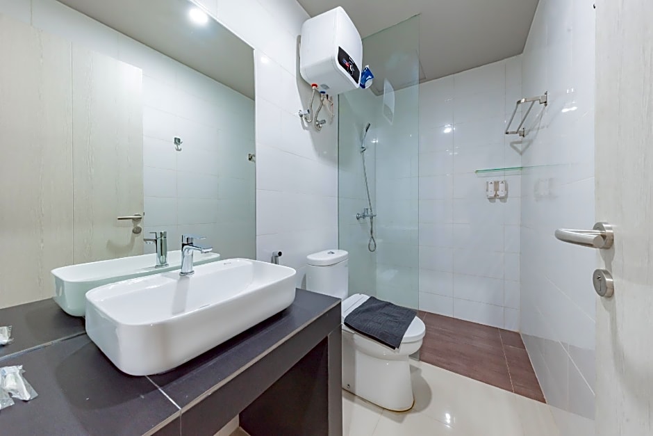 Sans Hotel Berau Square