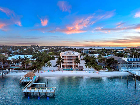 fort pierce hotels on the water