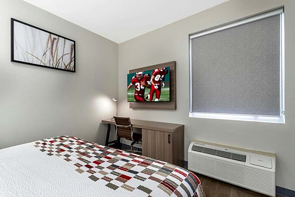 Red Roof Inn & Suites Beaumont