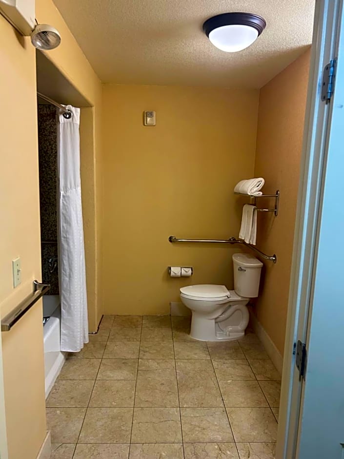 Holiday Inn Express Las Vegas-Nellis By IHG