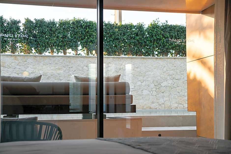 TenSuites - Adults Only