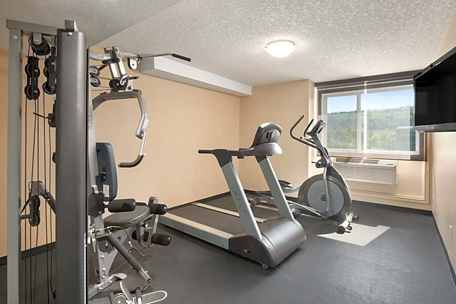 Days Inn by Wyndham Calgary Northwest