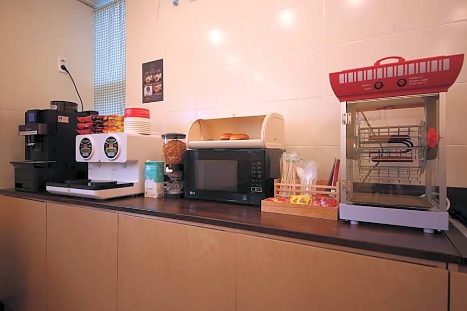 Gimhae Jangyu Stayin Hotel