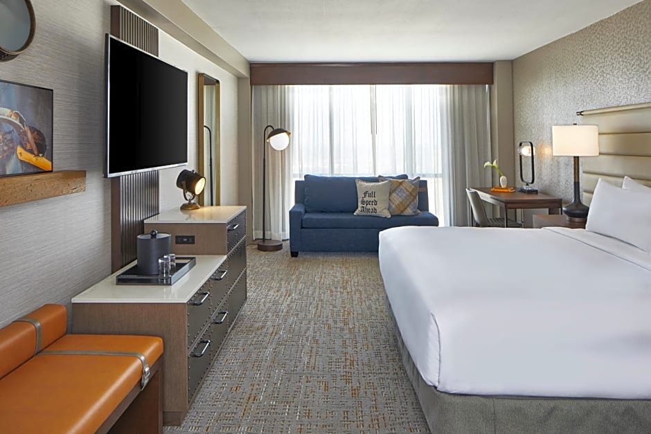 Renaissance Mobile Riverview Plaza Hotel