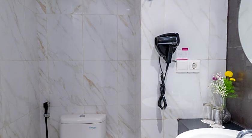 Brits Hotel Puri Indah