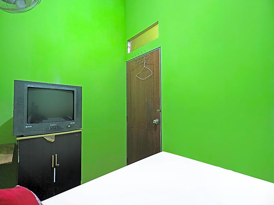 Hotel O Penginapan Pak DheNearMall Nagoya Hill