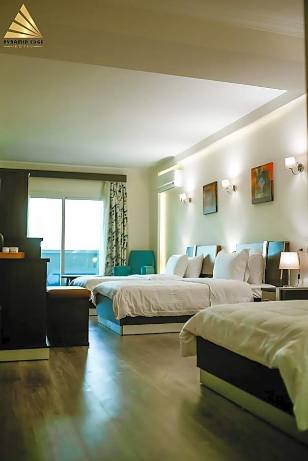 Pyramid Edge Hotel & Exclusive Pyramids View Rooftop