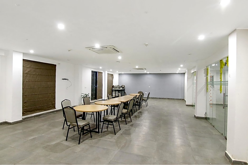 FabHotel Infinity Stays