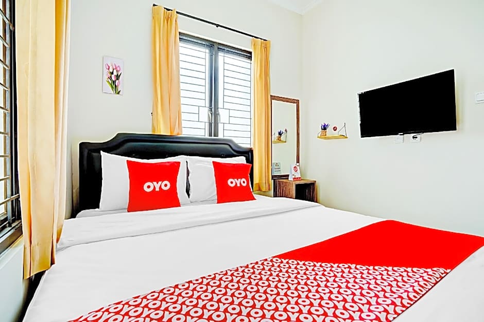 OYO Life 90211 I-sidji Inn