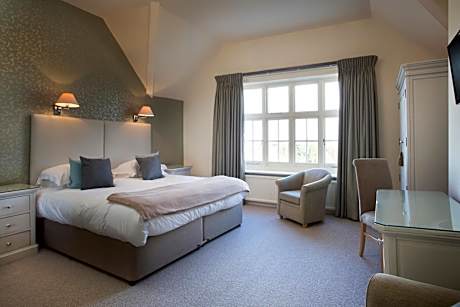 Deluxe Double or Twin Room with River View