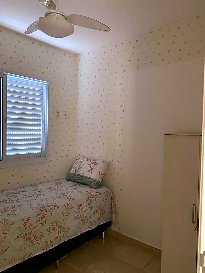 Apartamento encantador com piscina