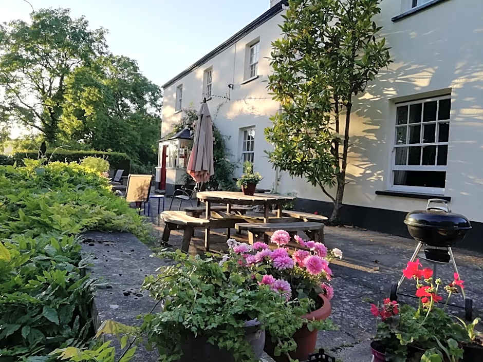 Buckley Farmhouse B & B