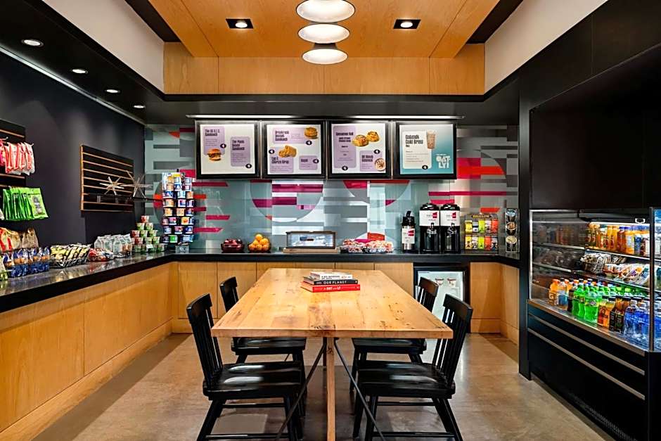 Aloft by Marriott Richmond West Short Pump