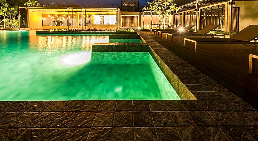 The Gallery Hotel Naiharn