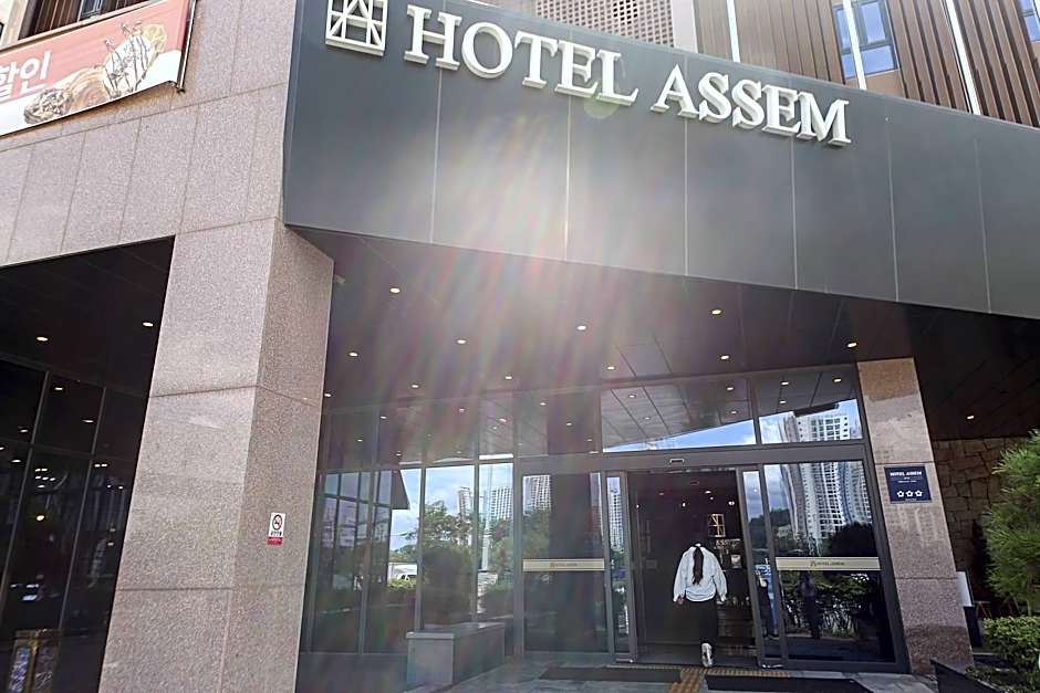 Gimpo Assem Hotel