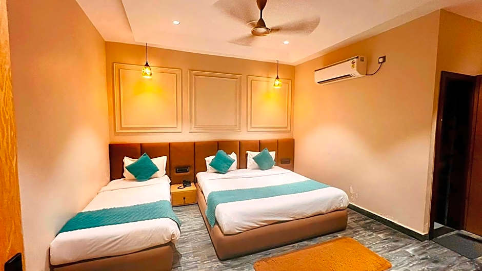 Hotel Brooklyn Suites - Near Golden Temple