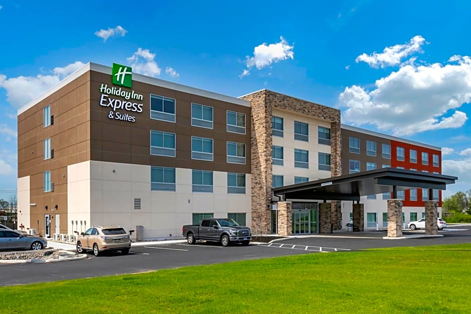 Holiday Inn Express and Suites Lancaster - Mount Joy