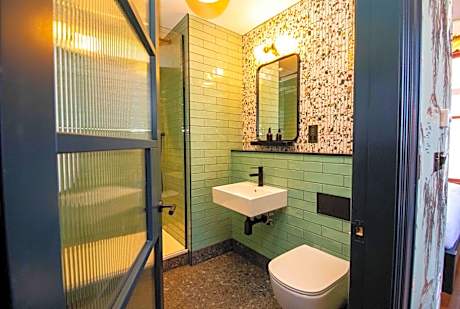 Deluxe Double Room with Balcony and Sea View