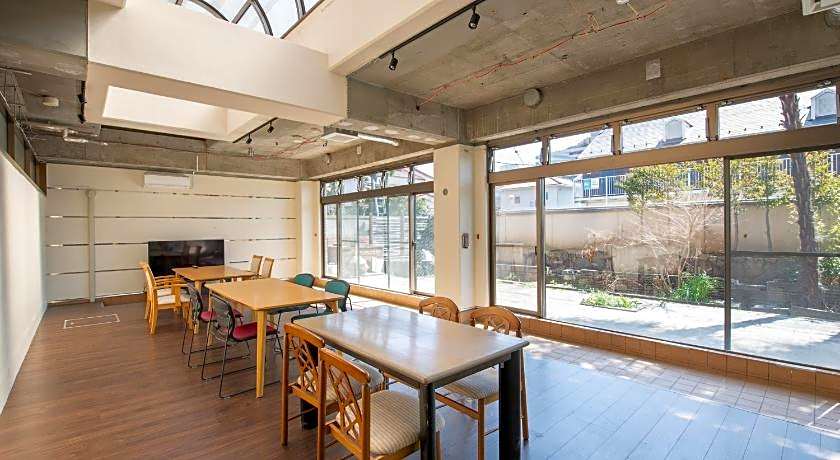 Chateraise Lodge Kasugai